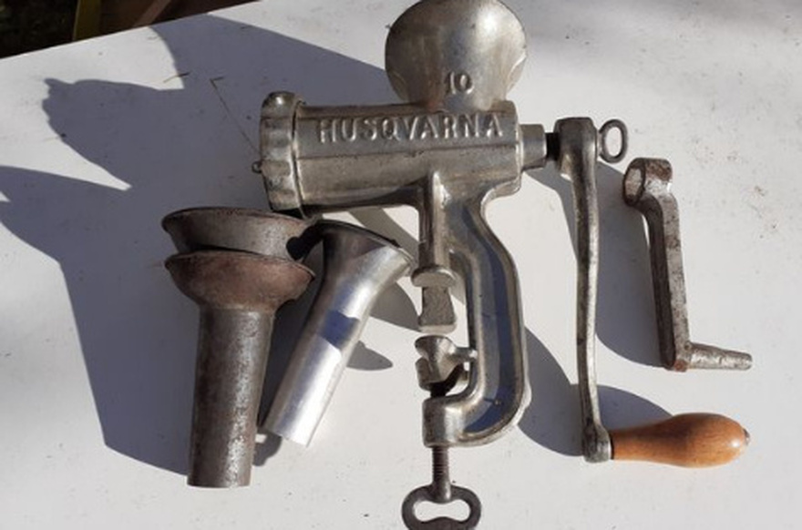 The whole internet tried to determine what this tool was
