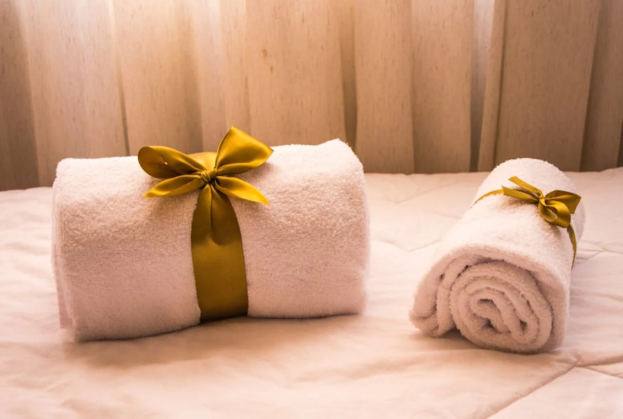 10 Things You Should Do When Checking Into a Hotel Room